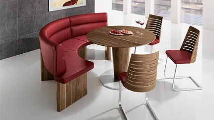 Красный кухонный уголок Красный кухонный уголок