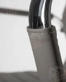 Офисное кресло для руководителей DOBRIN CLARK (серый)