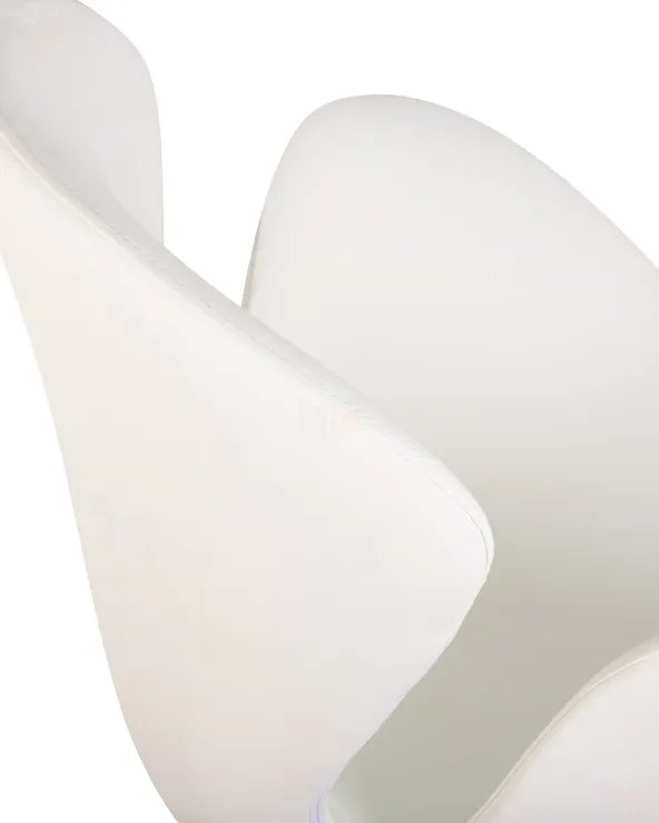 Кресло дизайнерское DOBRIN SWAN (белый кожзам P23)