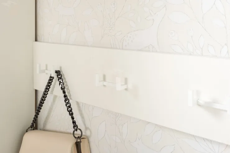 Вешалка  Октава белый шагрень 15.14.02