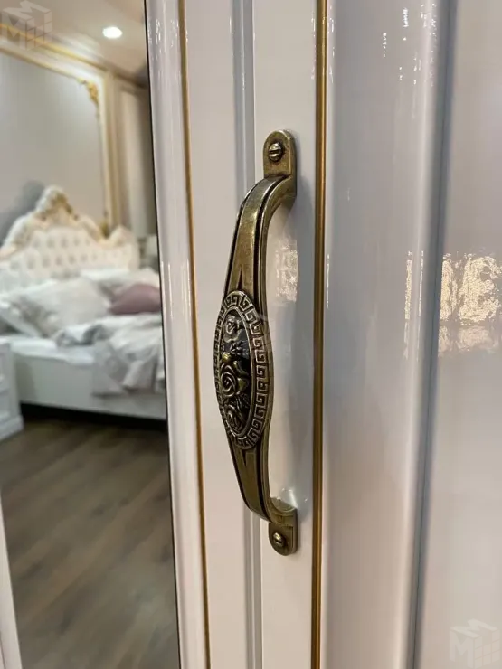 Шкаф Натали 6-дверный (2+2+2) с зеркалом белый глянец