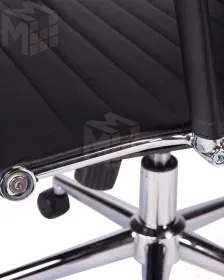 Офисное кресло для руководителей DOBRIN CLAYTON (чёрный) Офисное кресло для руководителей DOBRIN CLAYTON (чёрный)