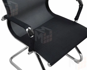 Офисное кресло для посетителей DOBRIN CODY MESH (чёрный)